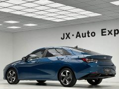 Hyundai Elantra 1.5L CVT Luxury - ფოტო 12