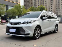 Toyota Sienna 2.5L Hybrid Premium Edition - ფოტო 1