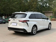 Toyota Sienna 2.5L Hybrid Premium Edition - ფოტო 17