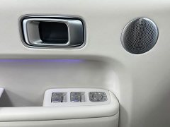 Li Auto L8 2024 Pro - ფოტო 17