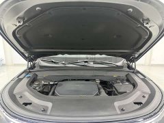Li Auto L9 Max - ფოტო 18