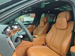 AITO M9 Extended Range Ultra 42kWh 6-Seater - ფოტო 12