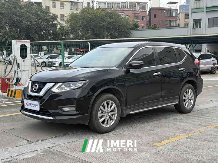 Nissan Qashqai Classic 2.0L FWD Smart Connect Premium Edition