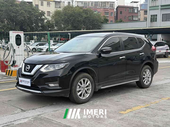 Nissan Qashqai Classic 2.0L FWD Smart Connect Premium Edition - car from China