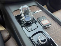 Volvo XC60 Plug-in Hybrid T8 Plug-in Hybrid AWD Smart Remote Luxury Edition - ფოტო 18