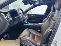 Volvo XC60 Plug-in Hybrid T8 Plug-in Hybrid AWD Smart Remote Luxury Edition - ფოტო 7