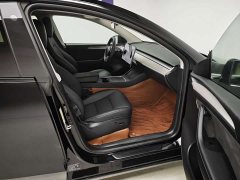 Tesla Model Y Rear-Wheel Drive - ფოტო 12