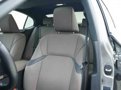 Lexus ES 200 Premium Edition - ფოტო 12