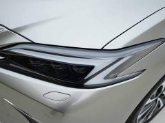 Lexus ES 200 Premium Edition - ფოტო 13