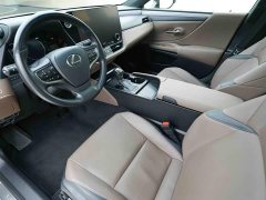 Lexus ES 200 Premium Edition - ფოტო 9
