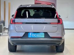 Volvo XC70 Plug-in Hybrid 2026 Two-Wheel Drive Long Range Core - ფოტო 6