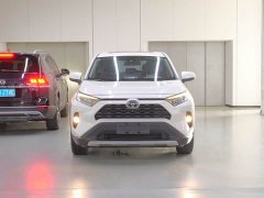 Toyota RAV4 2020 2.0L CVT FWD Fashion Edition - ფოტო 2