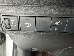 Toyota Corolla Hybrid 1.8H E-CVT Sport - ფოტო 11