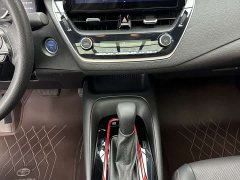 Toyota Corolla Hybrid 1.8H E-CVT Sport - ფოტო 13