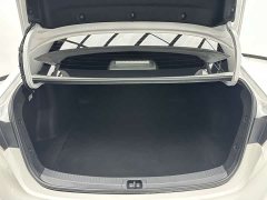 Toyota Corolla Hybrid 1.8H E-CVT Sport - ფოტო 15