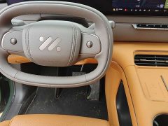 IM Motors Zhiji LS8 52 Max Luxury Six-Seater - ფოტო 11