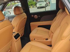 IM Motors Zhiji LS8 52 Max Luxury Six-Seater - ფოტო 18