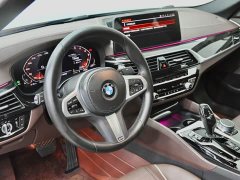 BMW 5 Series 525Li M Sport Package - ფოტო 18