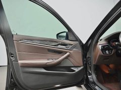 BMW 5 Series 525Li M Sport Package - ფოტო 19
