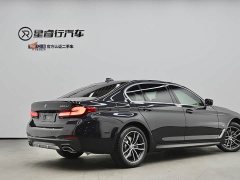 BMW 5 Series 525Li M Sport Package - ფოტო 3