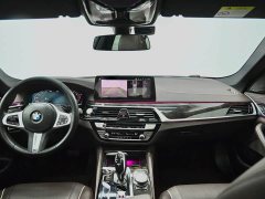 BMW 5 Series 525Li M Sport Package - ფოტო 9