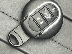 BMW MINI 2.0T COOPER S King's Cross Special Edition - ფოტო 17