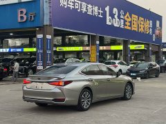 Lexus ES 2022 300h Excellence Edition - ფოტო 14