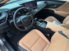 Lexus ES 2022 300h Excellence Edition - ფოტო 4
