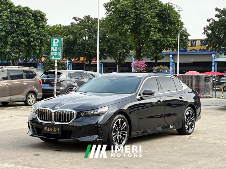 BMW 5 Series 525Li M Sport Package - ავტომობილი ჩინეთიდან