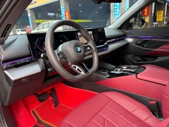 BMW 5 Series 525Li M Sport Package - ფოტო 10