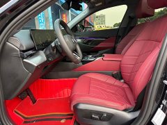 BMW 5 Series 525Li M Sport Package - ფოტო 11