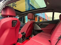 BMW 5 Series 525Li M Sport Package - ფოტო 14