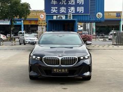 BMW 5 Series 525Li M Sport Package - ფოტო 2