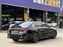 BMW 5 Series 525Li M Sport Package - ფოტო 20