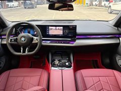 BMW 5 Series 525Li M Sport Package - ფოტო 7