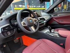 BMW 5 Series 530Li xDrive M Sport Package - ფოტო 4