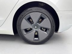 Tesla Model 3 Rear-Wheel Drive - ფოტო 19