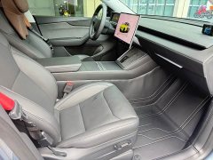 Tesla Model Y Rear-Wheel Drive - ფოტო 4