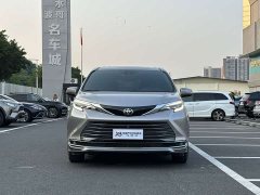 Toyota Sienna 2024 2.5L Hybrid AWD Premium - ფოტო 2
