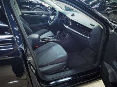 Volkswagen Passat Outstanding Edition 280TSI Business Version - ფოტო 4