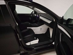 Tesla Model Y Rear-Wheel Drive - ფოტო 11