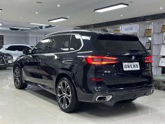 BMW X5 Facelift xDrive 40Li Luxury M Sport Package - ფოტო 4