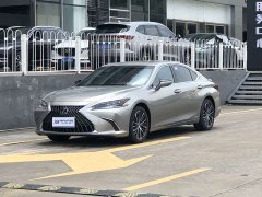 Lexus ES 2021 300h Premium Edition - ფოტო 1