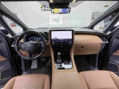 Toyota Alphard Hybrid 2.5L Premium Edition - ფოტო 11