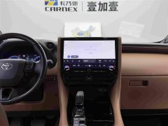 Toyota Alphard Hybrid 2.5L Premium Edition - ფოტო 12