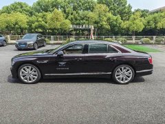 Bentley Flying Plug-In Hybrid Flying Spur Plug-in Hybrid 4.0T V8 Standard Edition - ფოტო 3