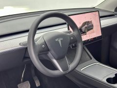 Tesla Model Y Rear-Wheel Drive - ფოტო 15