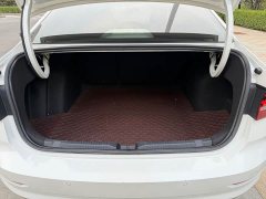 Volkswagen Lavida 1.5L Automatic Comfort - ფოტო 12