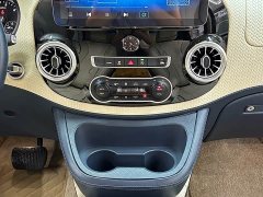 Mercedes-Benz Vito 2021 2.0T Elite 7-Seater - ფოტო 13