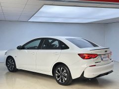 Chevrolet Cruze Mild Hybrid RS 330T Automatic Comfort Edition - фото 6